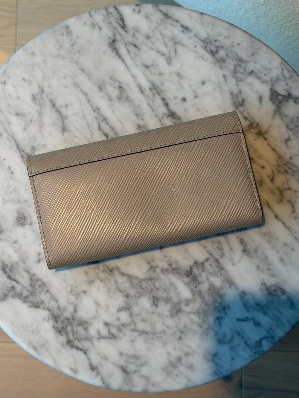Louis Vuitton Taupe Epi Leather Wallet with Gold LV Twist Lock - Picture 5 of 7
